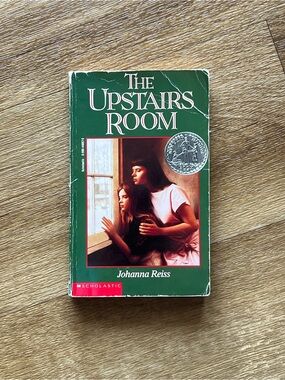 Scholastic Green and Red 'The Upstairs Room' Decorative Wall Art